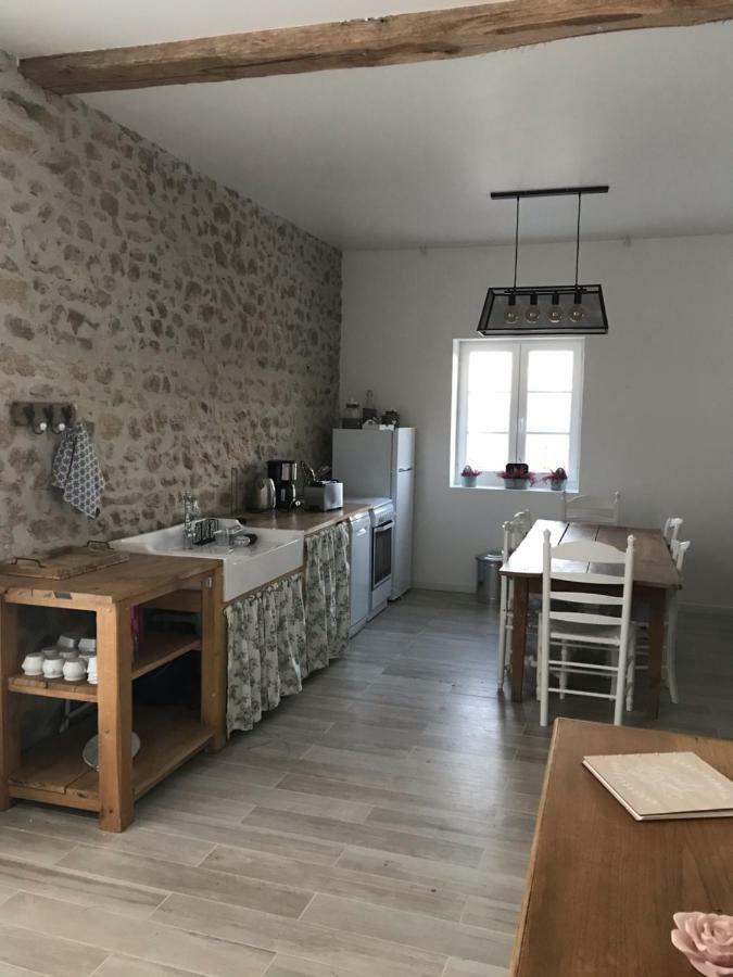 Gite De Charme Les Trois Chenes Augeres Eksteriør bilde